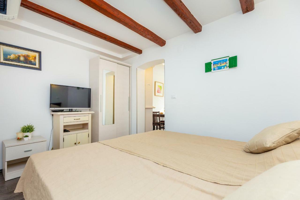City Wall'S Studio Apartment Dubrovnik Bagian luar foto
