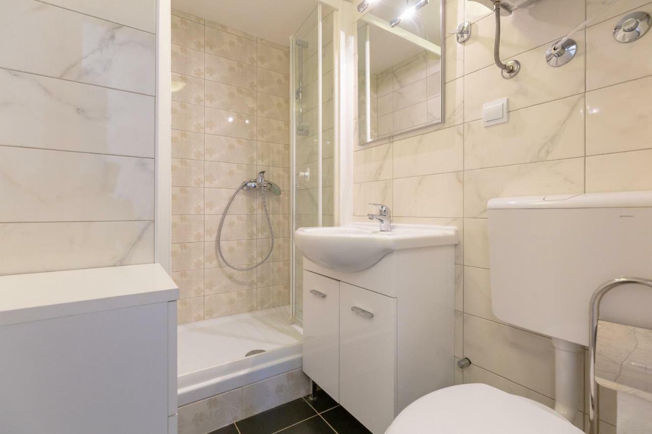 City Wall'S Studio Apartment Dubrovnik Bagian luar foto