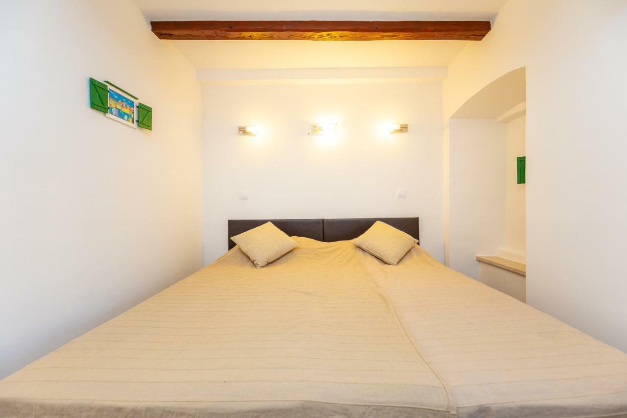 City Wall'S Studio Apartment Dubrovnik Bagian luar foto